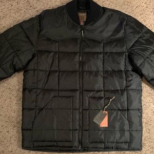 New never used insulated jacket, Size: Medium